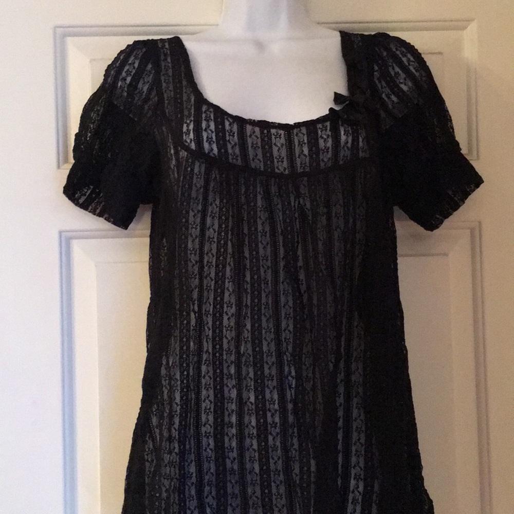 Anthropologie ric rac black lace top medium